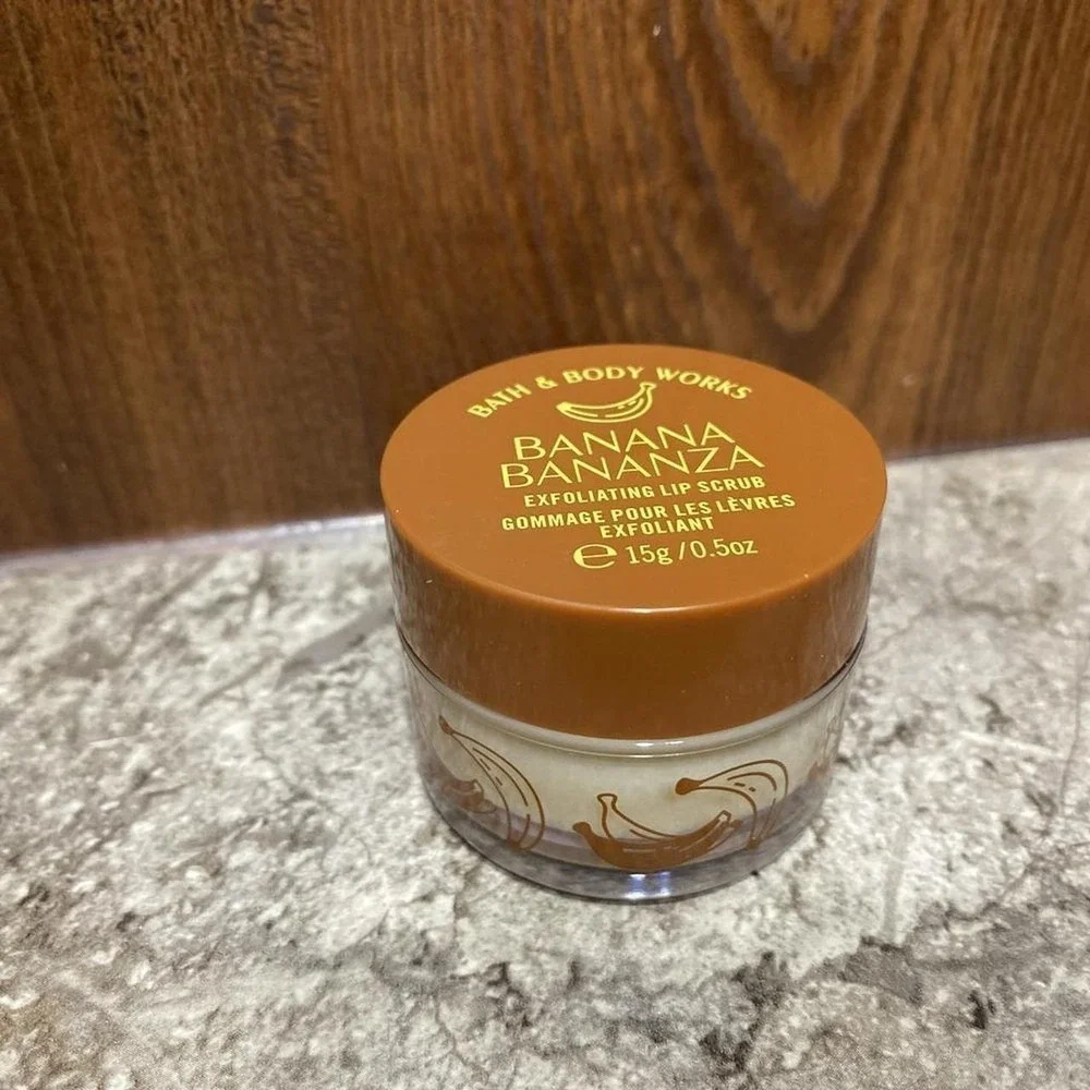 Bath & Body Works BANANA BONANZA Exfoliating Lip Scrub New